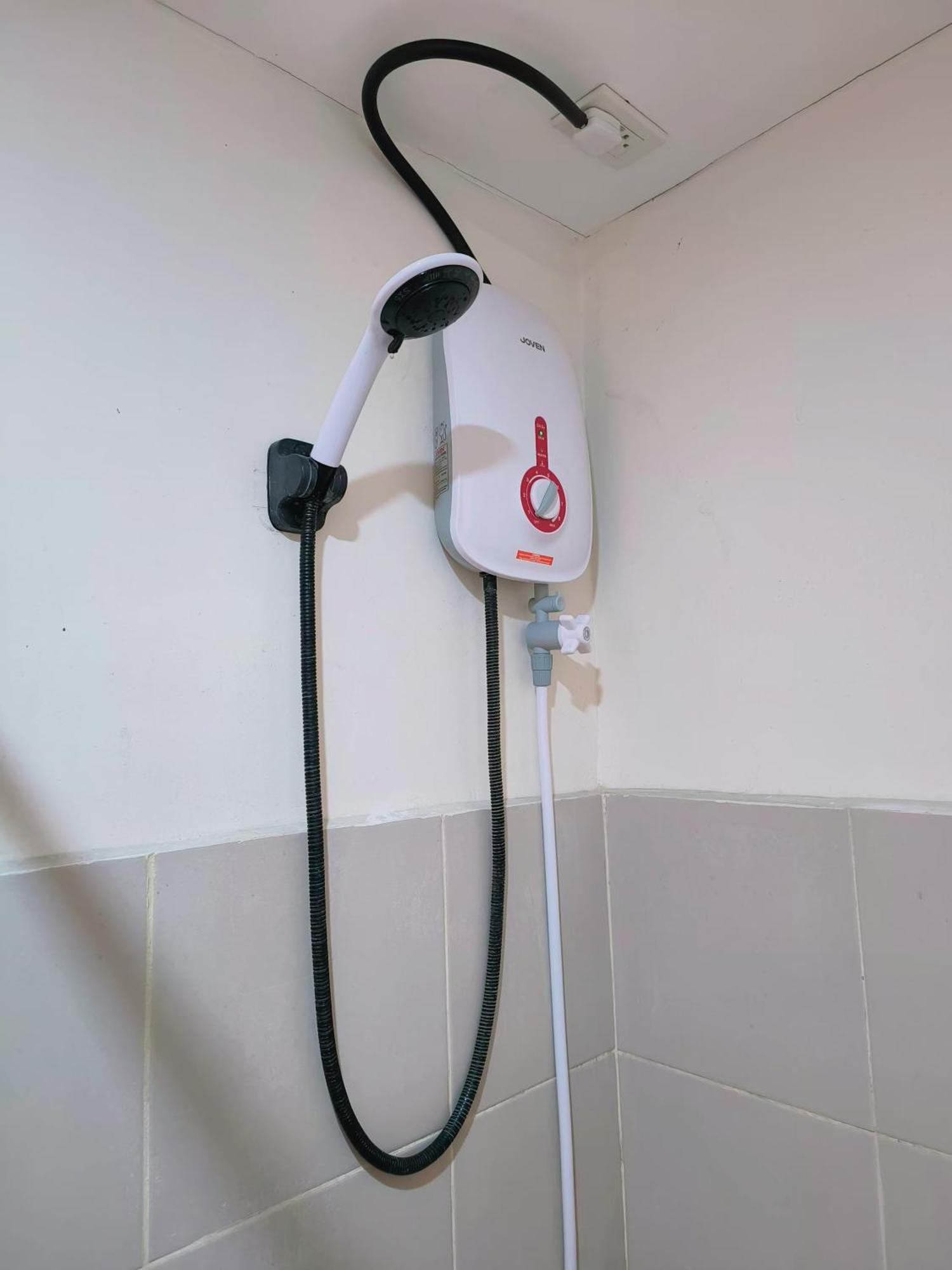 Davao Condo 2Br Pool Wifi Netflix المظهر الخارجي الصورة